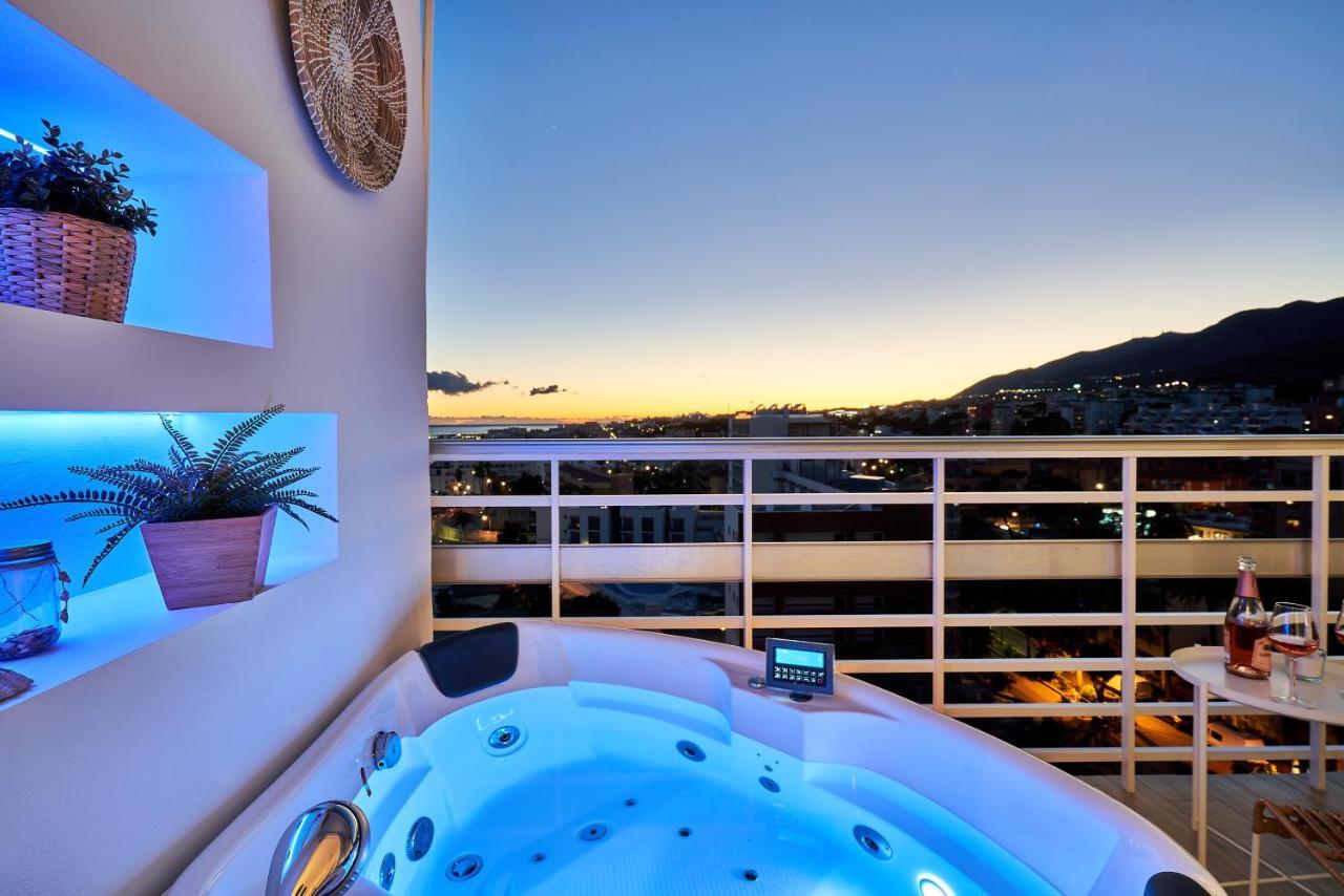 Sunset Beach Charming Apartment With Jacuzzi Torremolinos Kültér fotó