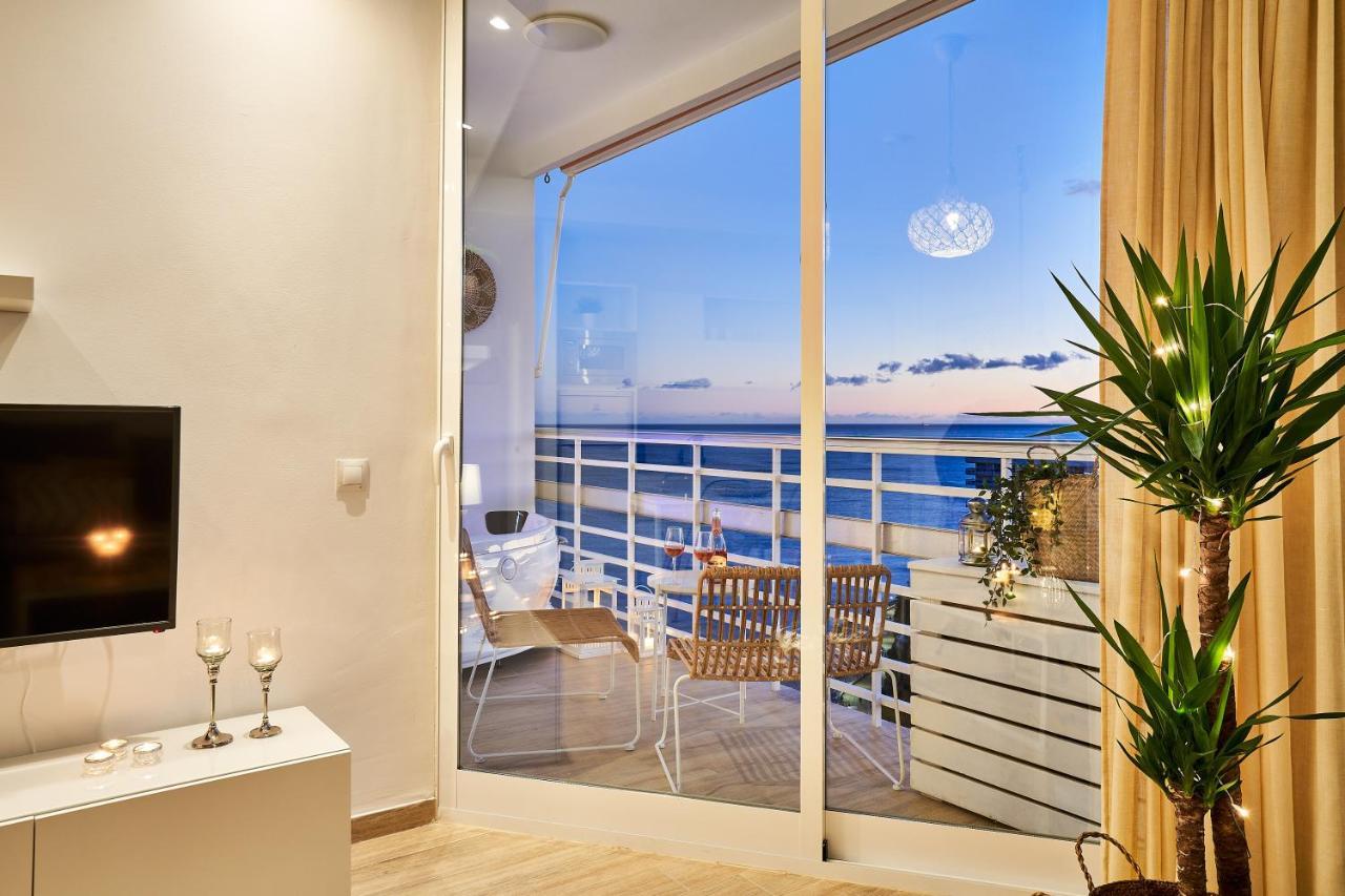 Sunset Beach Charming Apartment With Jacuzzi Torremolinos Kültér fotó