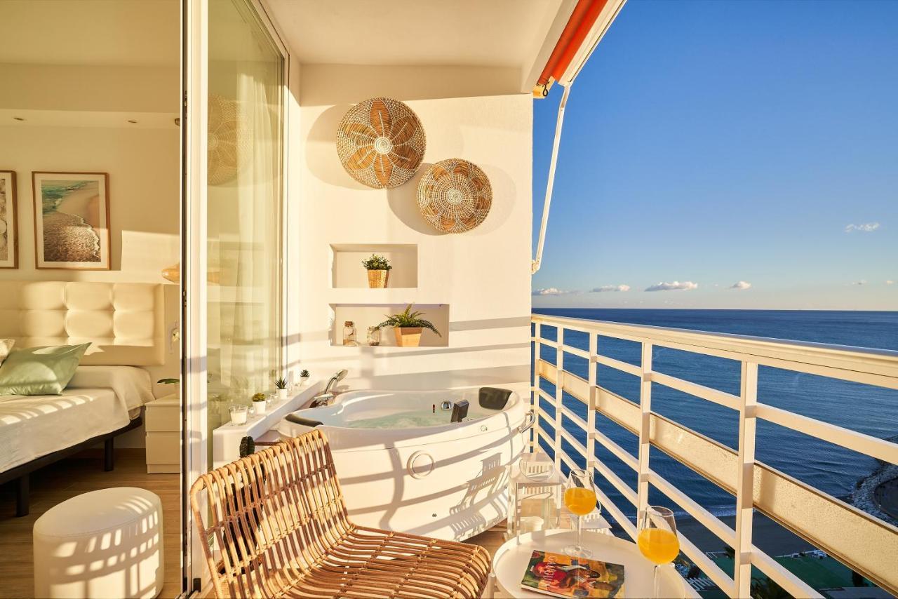 Sunset Beach Charming Apartment With Jacuzzi Torremolinos Kültér fotó