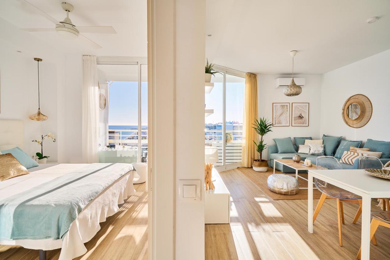 Sunset Beach Charming Apartment With Jacuzzi Torremolinos Kültér fotó