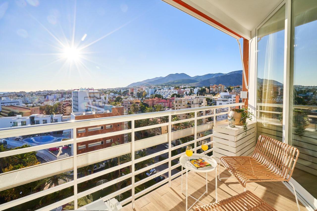 Sunset Beach Charming Apartment With Jacuzzi Torremolinos Kültér fotó